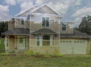 5203 Autumn Ln, Dickinson, TX 77539