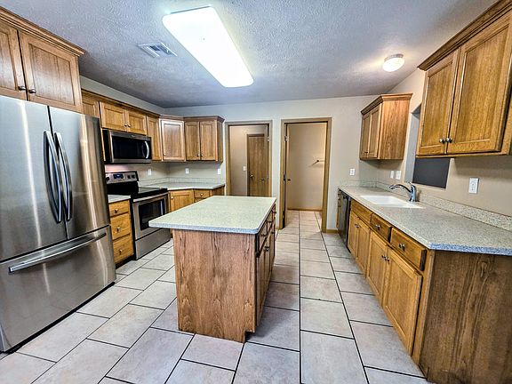 4th image of 606 Highland Ridge Dr #1