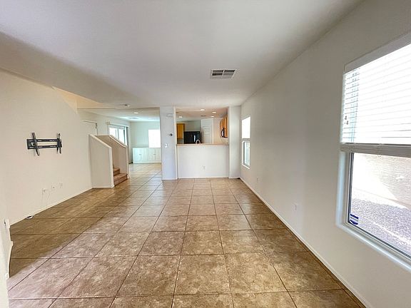 3rd image of 8081 Windmill Villa St