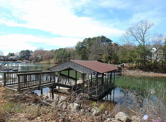 2nd image of 2703 Westview Dr