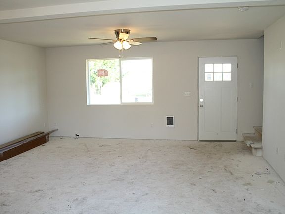 3rd image of 14412 Greenbelt Dr E
