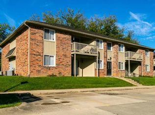 Greenfield Knoll Apartments, Greenfield, IN 46140