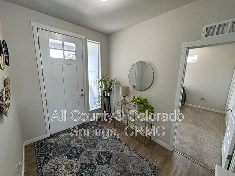 5755 Marlee Dr — Photo 17