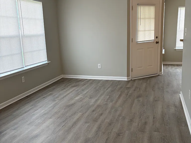 1117 Green Fir Loop — Photo 3
