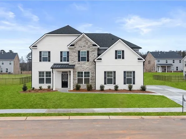 1695 Stolz Dr, Bogart, GA 30622