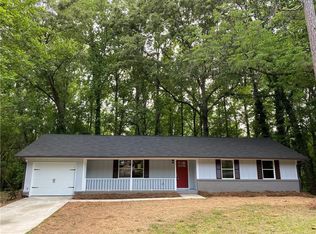 4304 Cedar Ridge Trl, Stone Mountain, GA 30083