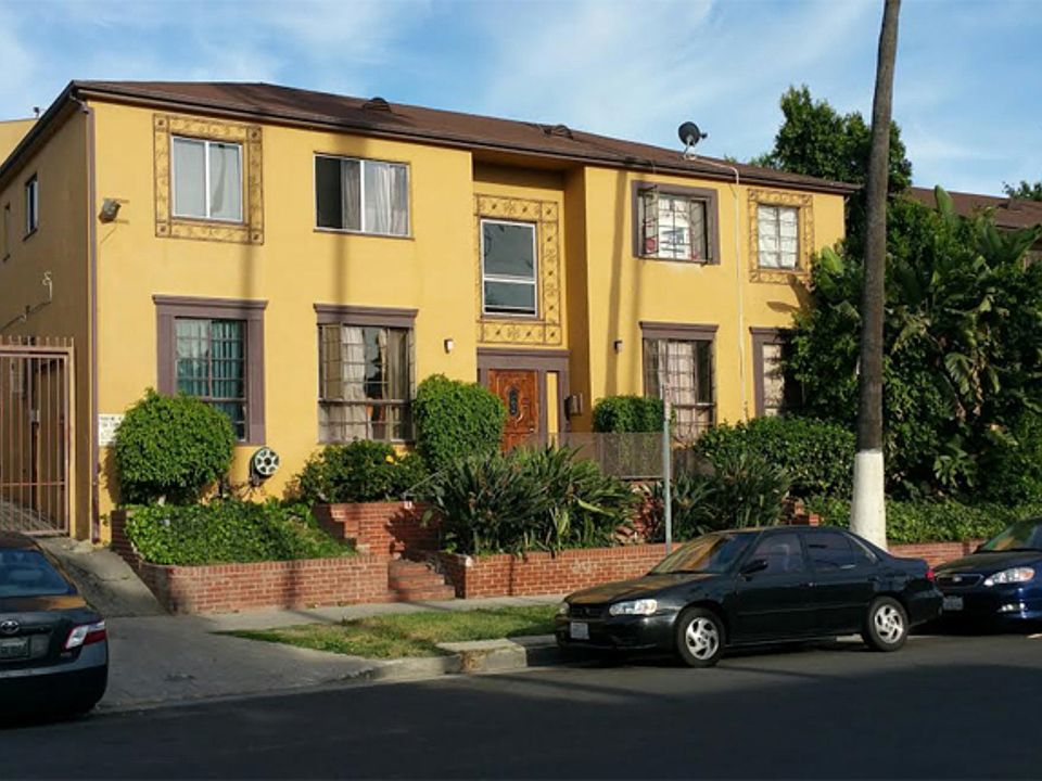 1st image of 340 S Mariposa Ave