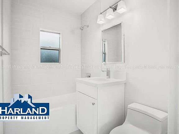3rd image of 1012-1026 A Ave #1022A