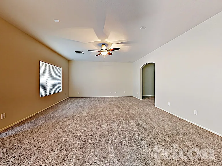 23664 W Pecan Rd — Photo 4
