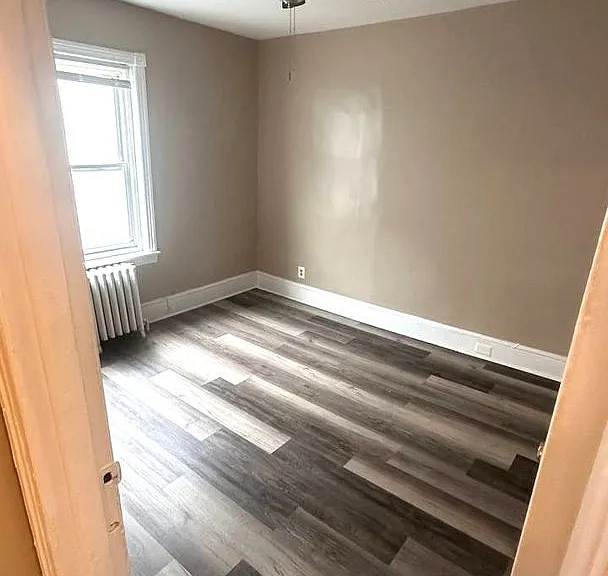 Walnut St 4935 — Photo 10