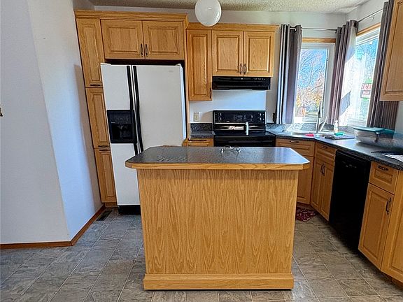 3rd image of 306 2nd Street W
