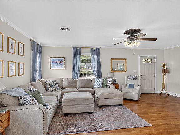 3rd image of 174 Atlantic Ave