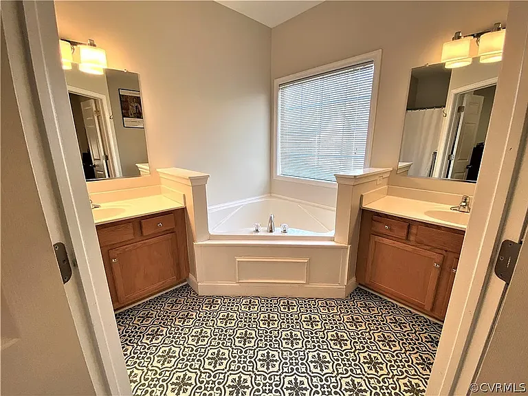 8700 Rockcrest Ct — Photo 20