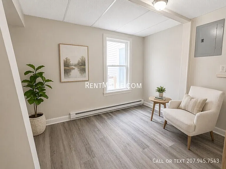 38 Academy St #C — Photo 4