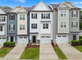 1391 Regents Ln, Apex, NC 27502