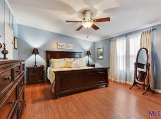 17119 Parker Heights Rd, Prairieville, LA 70769