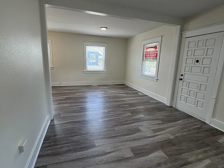 3509 N Josephine St — Photo 2