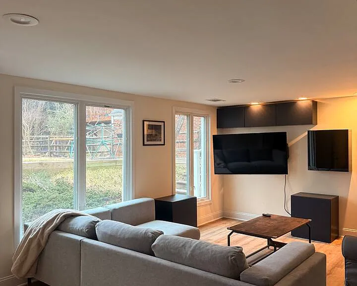 9814 Parkwood Dr — Photo 4