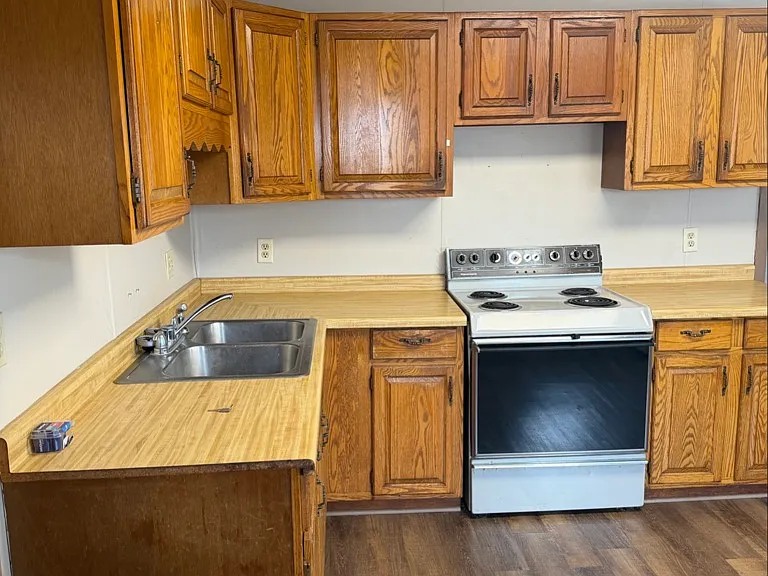 122 Soo Ave E #1 — Photo 1