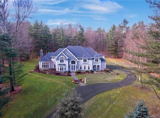 57 Lord Davis Ln, Avon, CT 06001