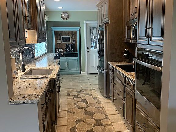 2nd image of 9134 S Greenridge Ln