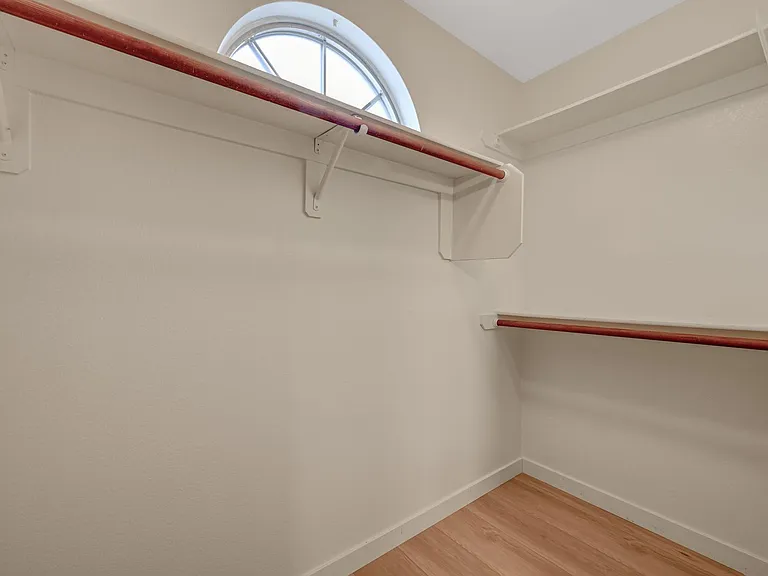 2092 Crowley Way — Photo 7