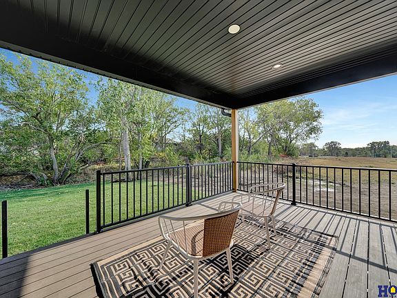 3rd image of 9130 Triana Ct