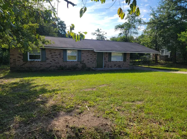 225 Pecan Dr, Martinez, GA 30907
