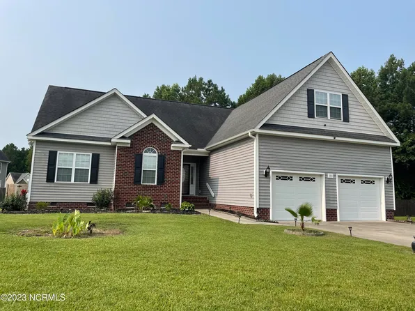103 Medlock Court, Jacksonville, NC 28540