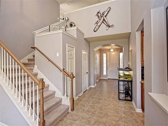 4th image of 2604 Ravenwood Dr