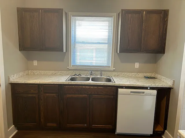 1208 N Denver Ave — Photo 9