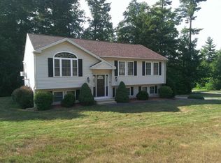 4 Whitetail Cir, Southbridge, MA 01550