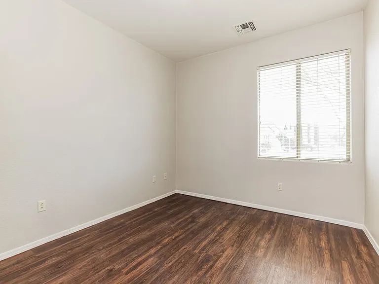 3430 W Avenida Bonita — Photo 12