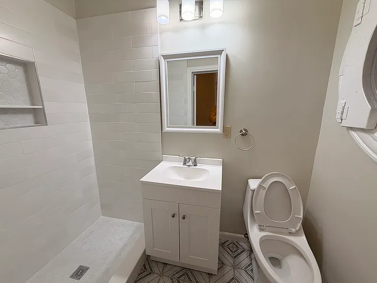 1418 Hopkins St NW #3 — Photo 7