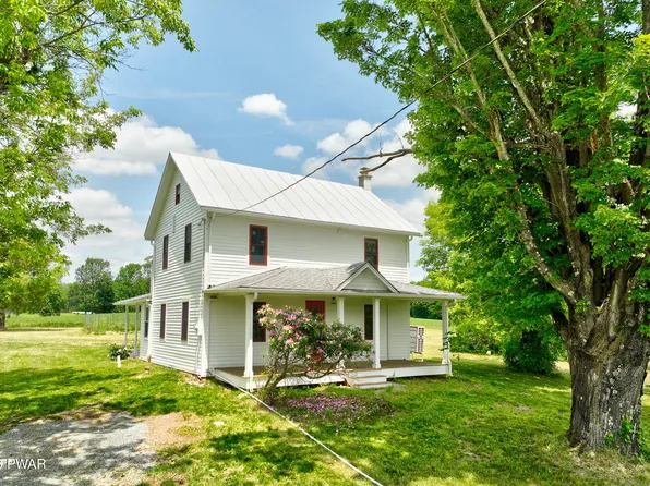 596 Boyds Mills Rd, Milanville, PA 18443