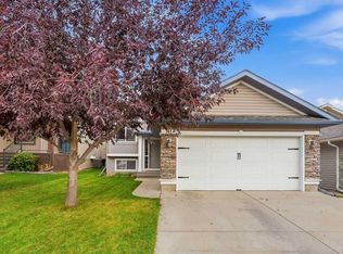 141 W Thornfield Close SE, Airdrie, AB T4A 2K8