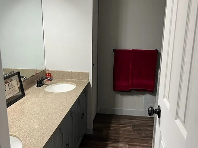 Parke East Townhomes — Photo 72