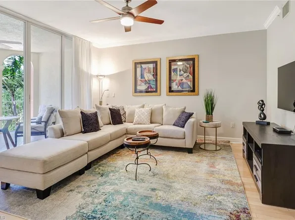 401 Bayfront Pl APT 3303, Naples, FL 34102