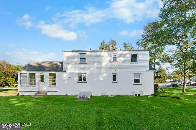 245 Paxson Ave — Photo 2