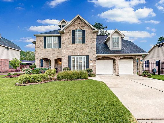 2nd image of 16407 Evergreen Lake Ln