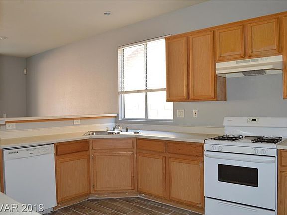5th image of 3608 Back Country Dr