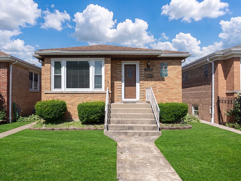 1st image of 3612 N Oconto Ave