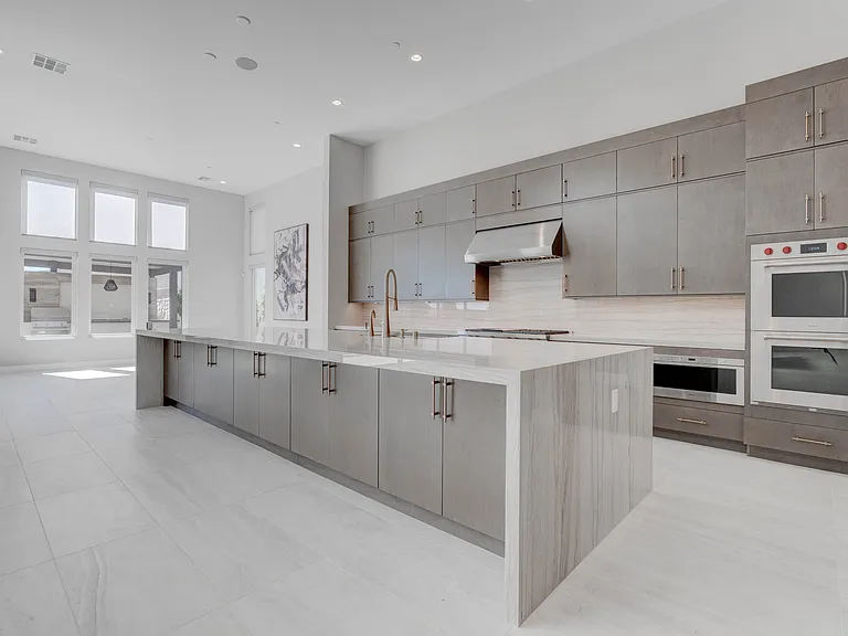 10949 Rossa Peak Ave — Photo 32