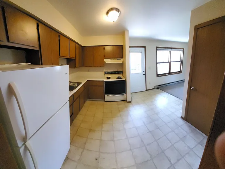 522 E Bronson Rd — Photo 7