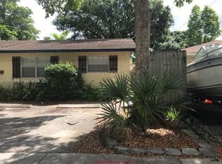 2300 SW 18th Ter #1-2, Fort Lauderdale, FL 33315