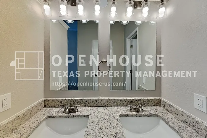 216 Caprock Dr — Photo 10