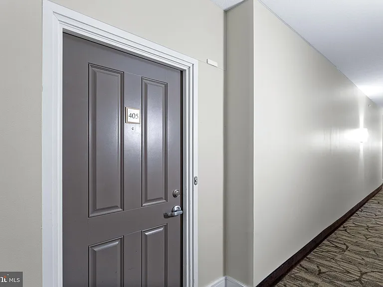 4480 Market Commons Dr #405 — Photo 8