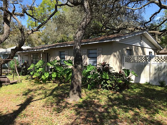3rd image of 10407 N Annette Ave