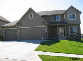 17103 Grant, Omaha, NE 68136