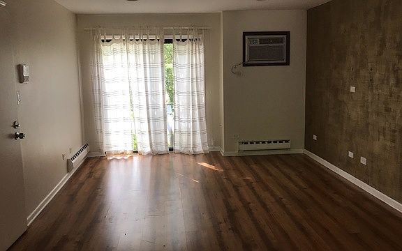 3rd image of 148 Dunteman Dr APT 201